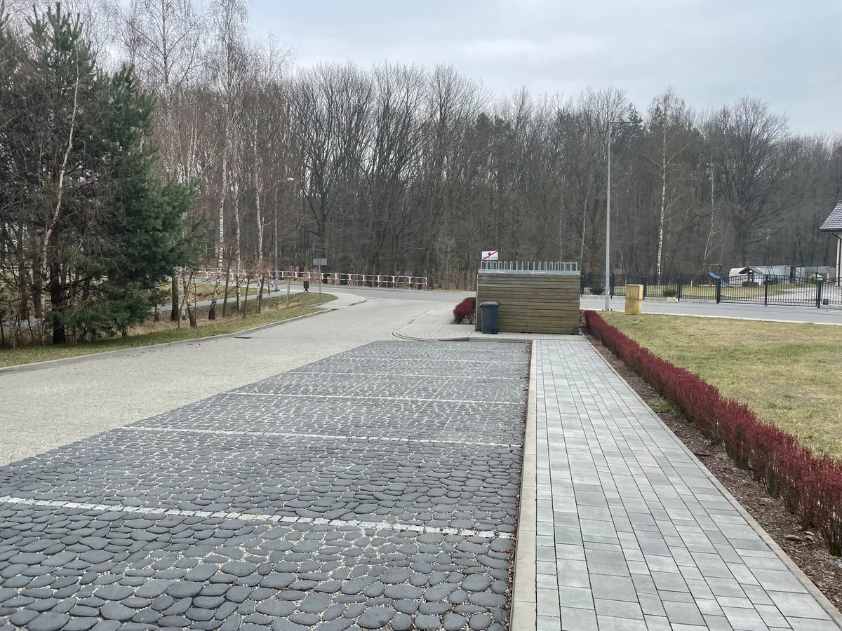 Installing a solar carport, Nieboczowy - stage 3