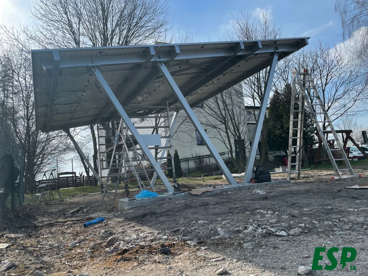 Montage eines Solarcarports, Gniezno - Phase 5