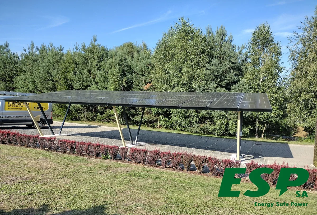 Solar carport covering multiple parking bays