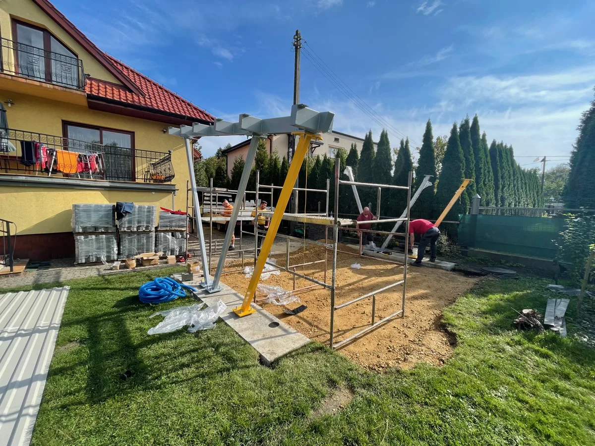 Installing a solar carport, Dąbrowa Górnicza - stage 1