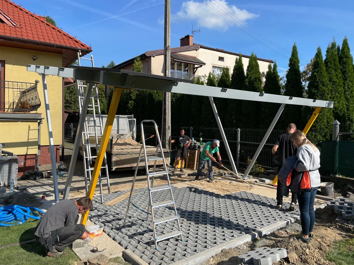 Installing a solar carport, Dąbrowa Górnicza - stage 10