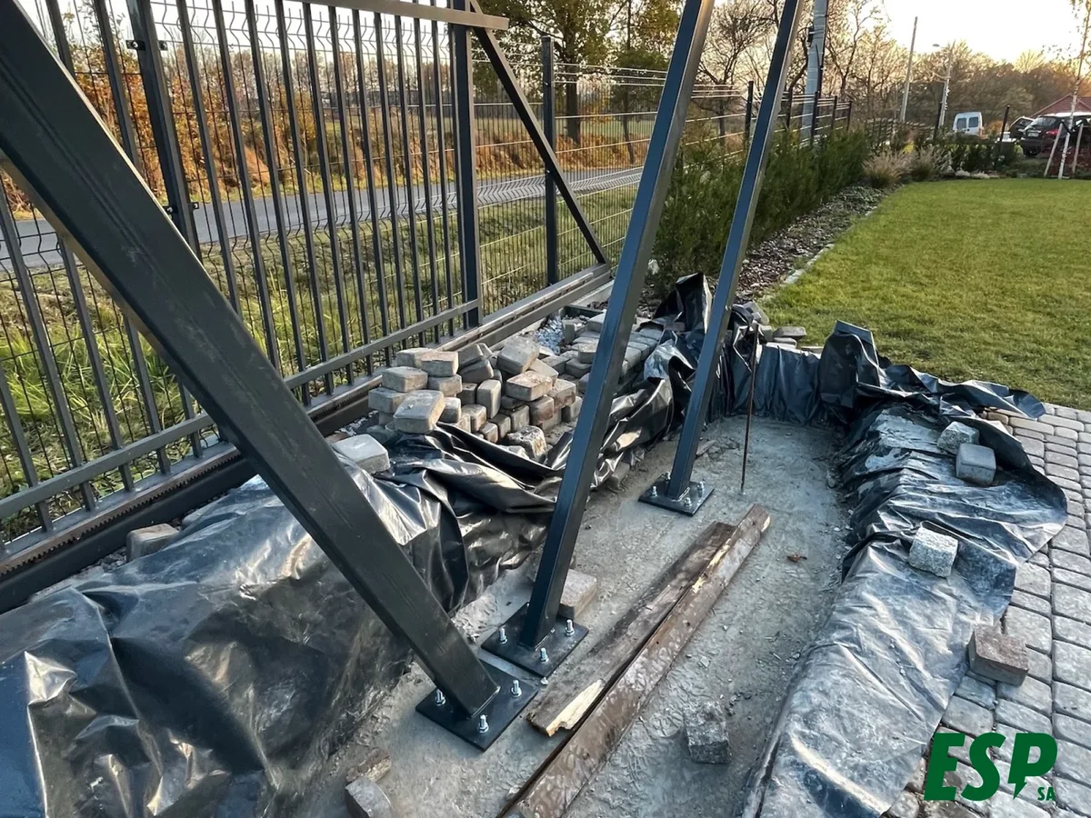 Installing a solar carport - stage 1