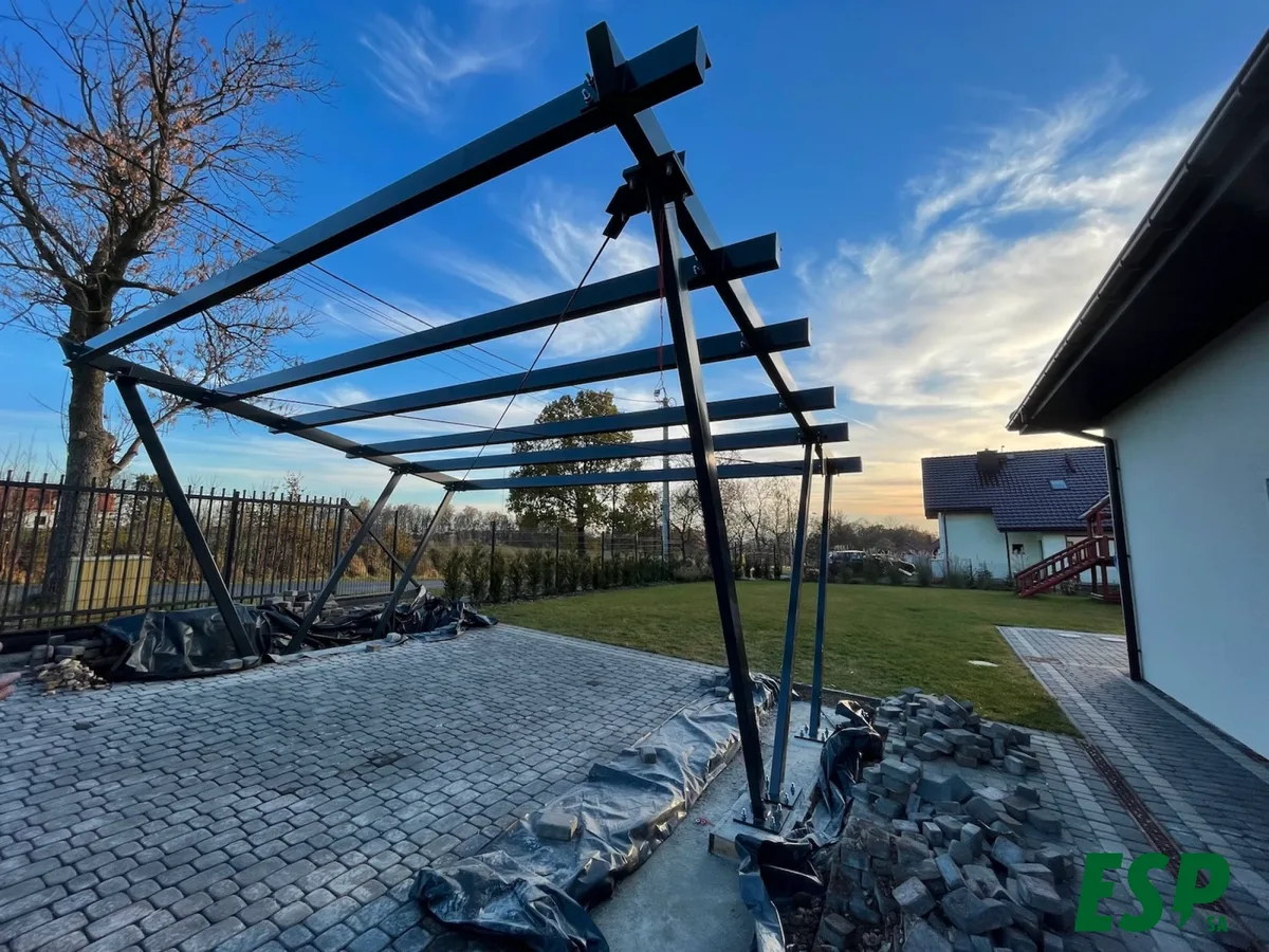 Installing a solar carport - stage 6