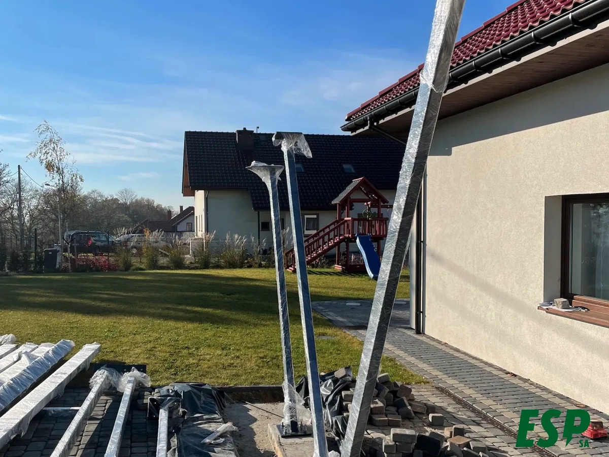 Installing a solar carport - stage 8