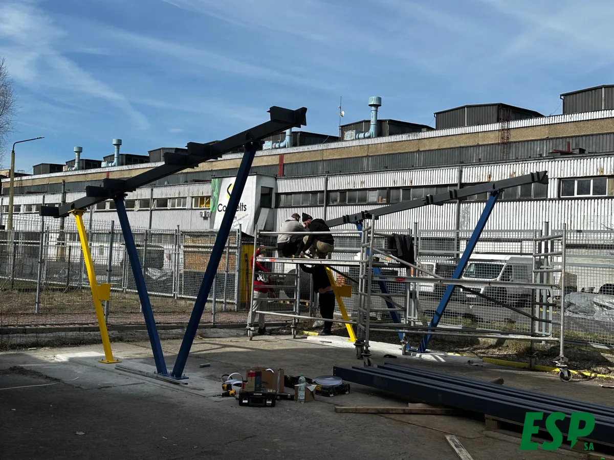 Installing a solar carport - stage 3