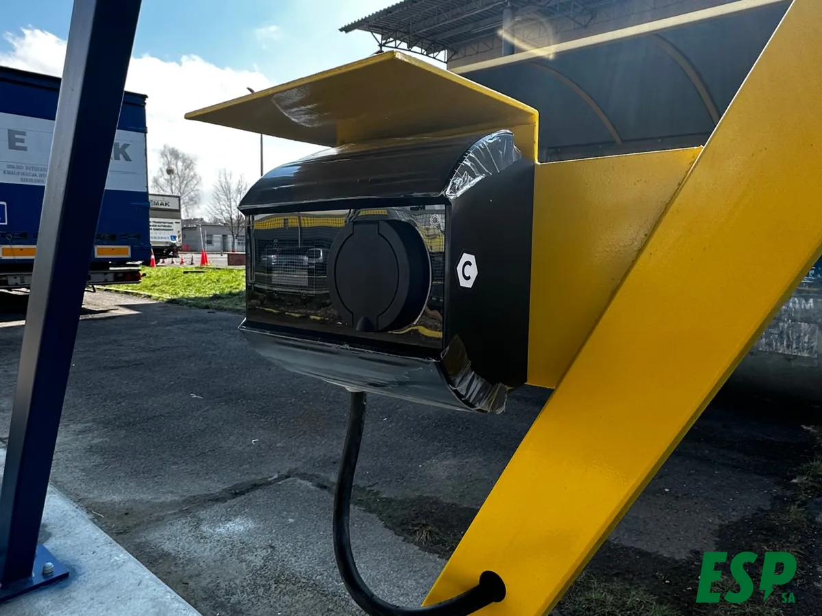 Solar carport Bytom - capacity 8.1 kWp - 2 Wallbox chargers - photo 7