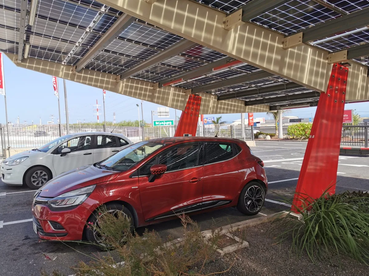 ombrière photovoltaïque 06
