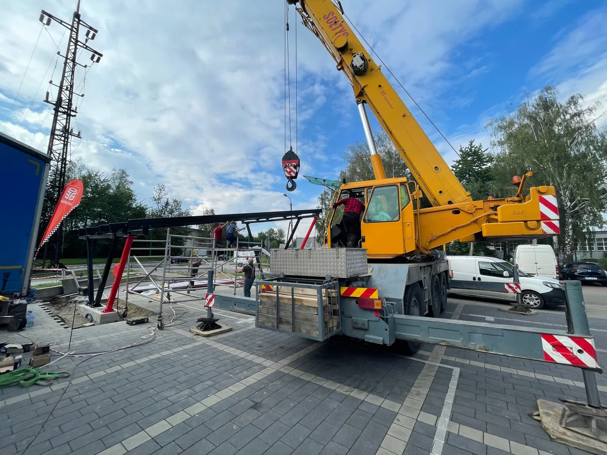 Montage eines Solarcarports, Tychy - Phase 5