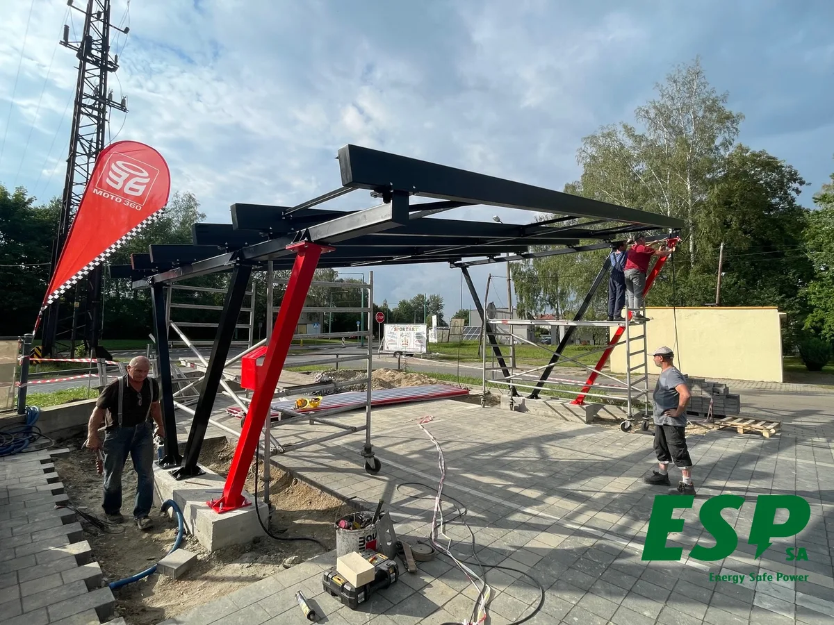 Montage eines Solarcarports, Tychy - Phase 6