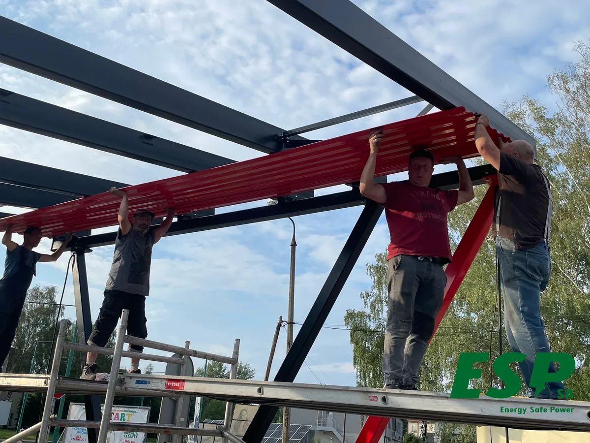 Montage eines Solarcarports, Tychy - Phase 7