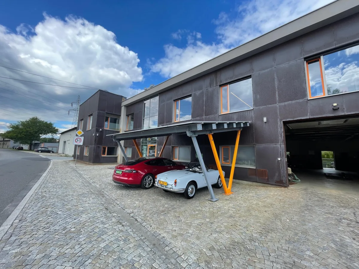 Montage eines Solarcarports - Phase 2